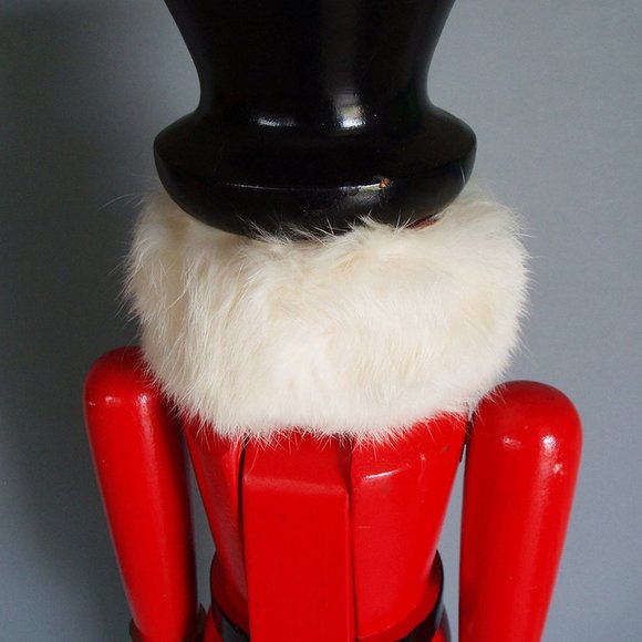 Vintage Wooden Toy Soldier Nutcracker Big 21" Tall Old World Christmas Red Black - Picture 8 of 8